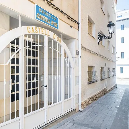 Castell Dor 2-a Old Town Apartment
