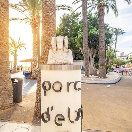 Castell Dor 2-a Old Town